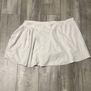 Avia Women's White Skort